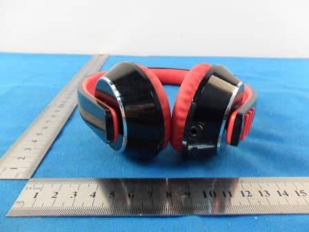 Bluetooth headphone - FCC ID YILMH306B - SHENZHEN CHENGYAN SCIENCE & TECHNOLOGY CO., LTD (5)