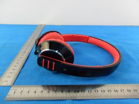 Bluetooth headphone - FCC ID YILMH306B - SHENZHEN CHENGYAN SCIENCE & TECHNOLOGY CO., LTD (2)