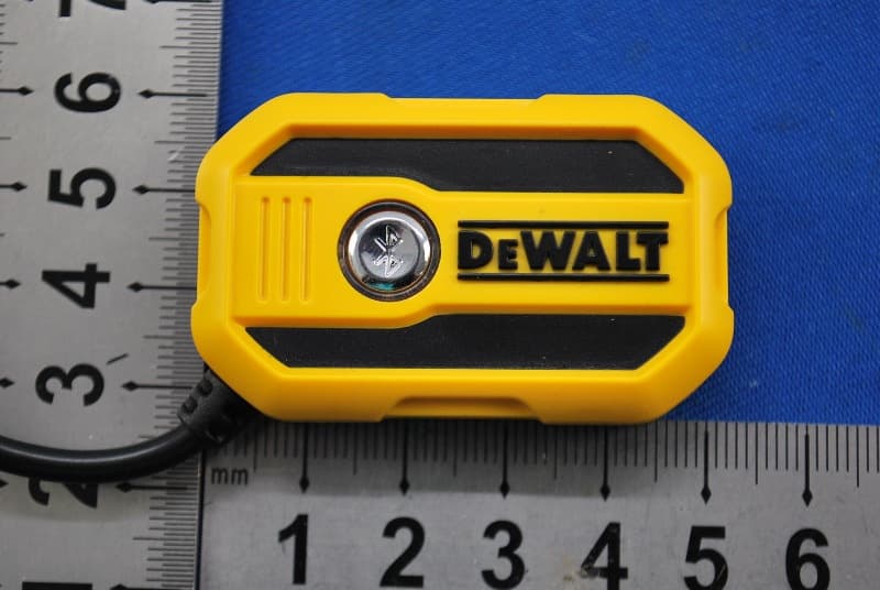Bluetooth Radio Adaptor - FCC ID YJ7DCR002 - Stanley Black & Decker (4)
