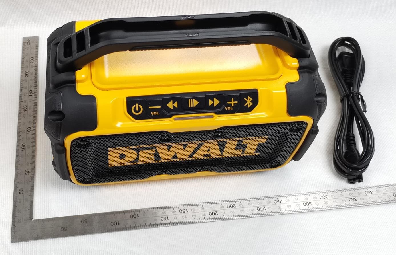 Bluetooth Speaker - FCC ID YJ7DCR010B - Stanley Black & Decker (2)