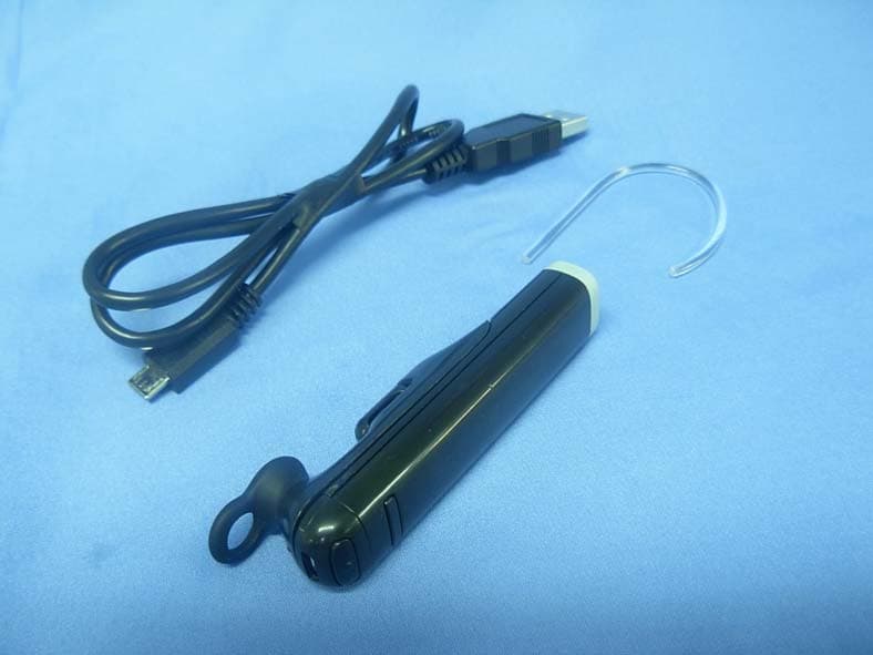 BT 2.1 + EDR HEADSET WITH VIDEO CAMERA - FCC ID YJ8-LX2 - Looxcie, Inc. (2)