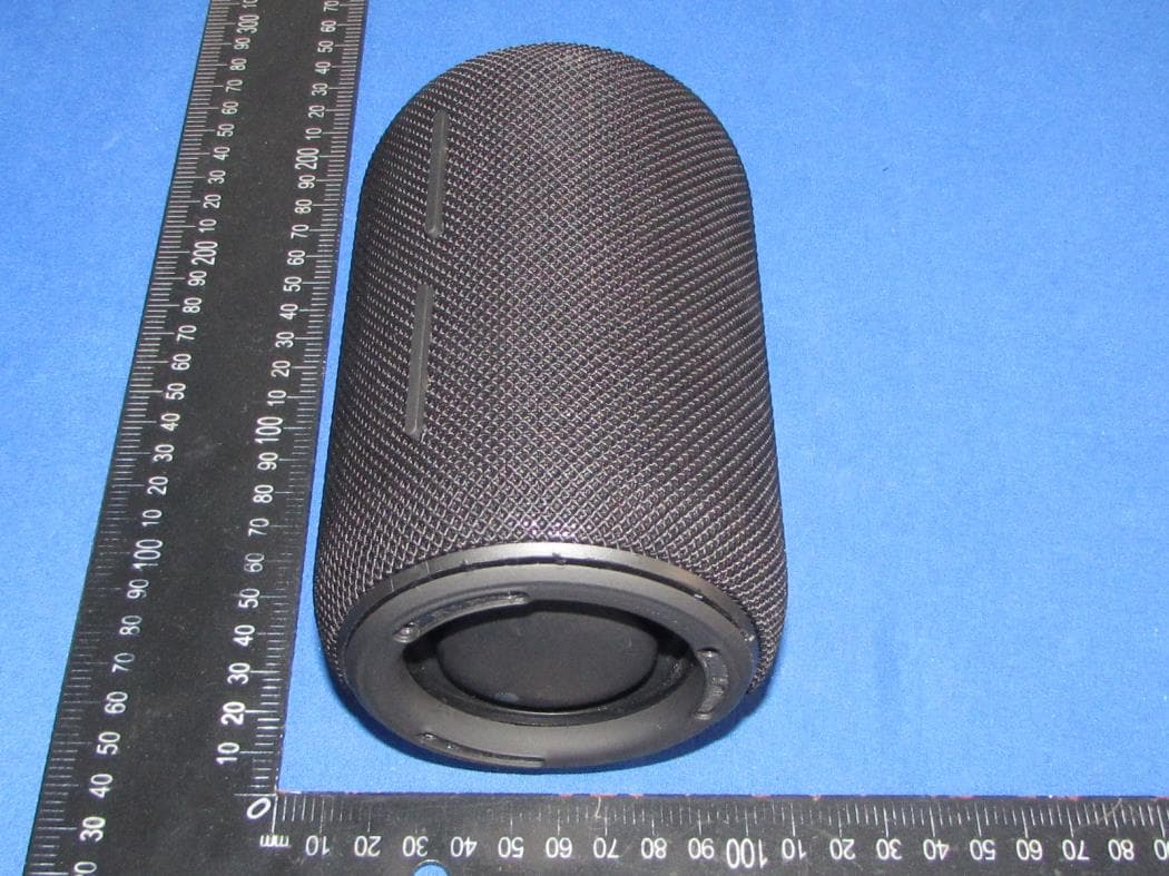Portable Bluetooth Speaker - FCC ID YJW-00016 - Superior communications . (3)