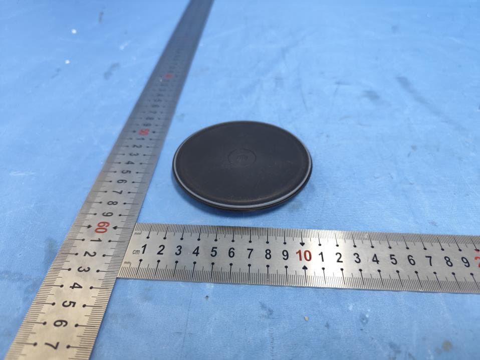 Premium Wireless Charger Black - FCC ID YJW-06679 - Superior communications . (5)
