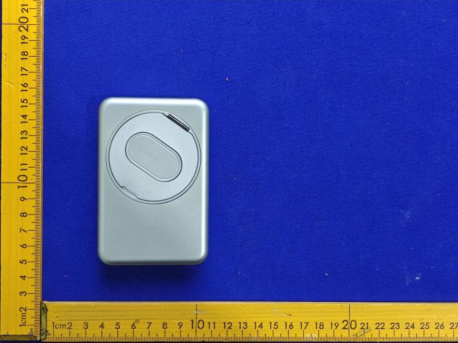 Magnetic Wireless Charging Power Bank - FCC ID YJW-12197PG - Superior communications .