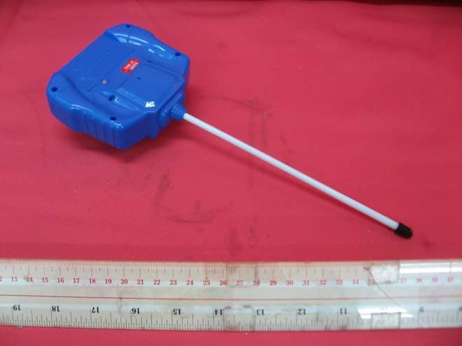 Crossover 8 Wheel Stunt RC Car - FCC ID YKGMSPC01 - Mindscope Products Inc. (4)