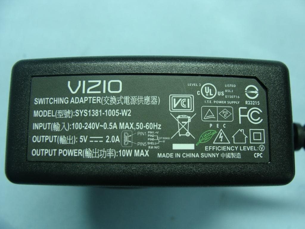 Wireless Dock for iPod� - FCC ID YLY-XHP100 - VIZIO (2)