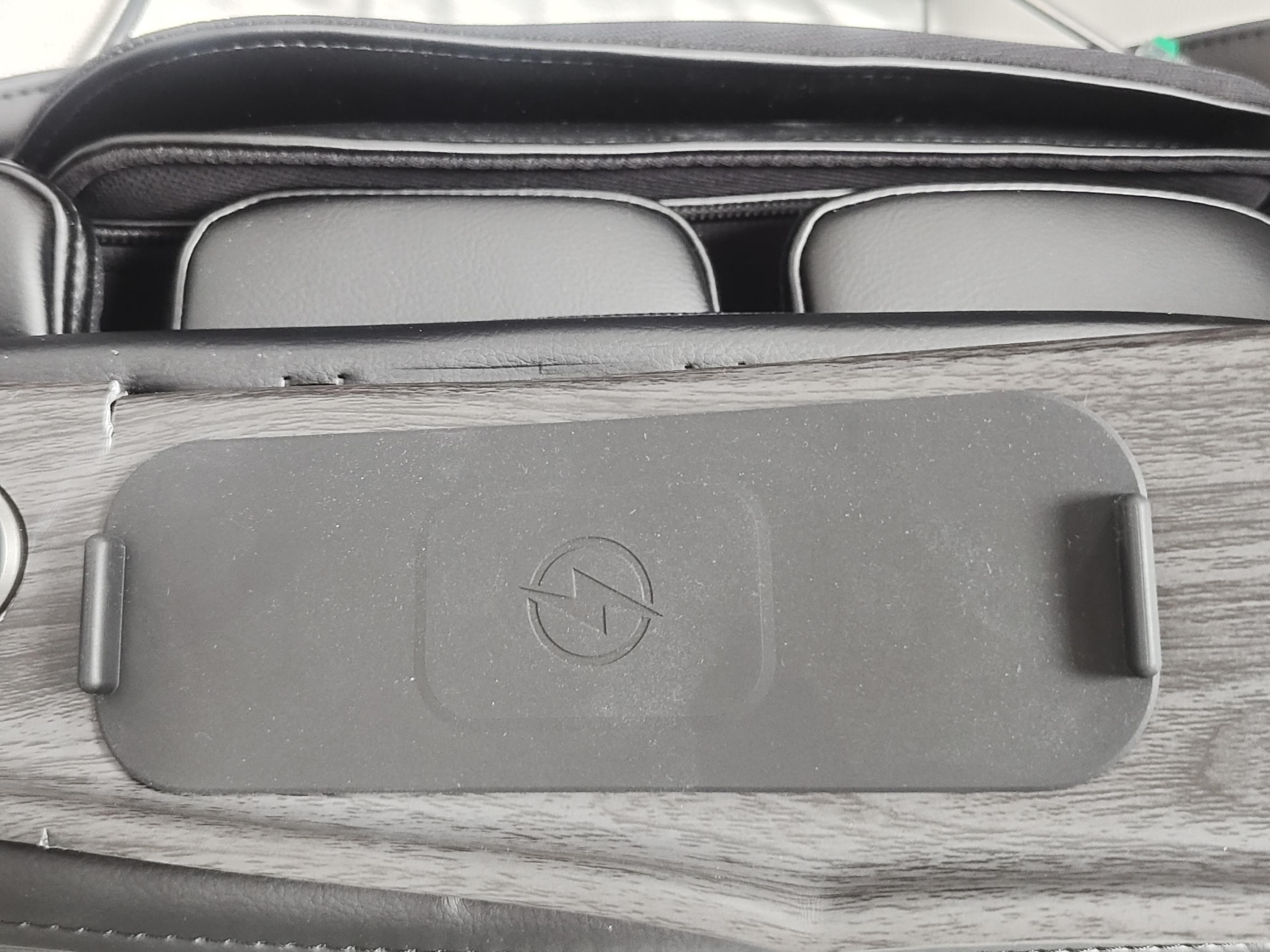 Massage Chair - FCC ID YMX-EC6701B - XIAMEN COMFORT SCIENCE & TECHNOLOGY GROUP CO., LTD