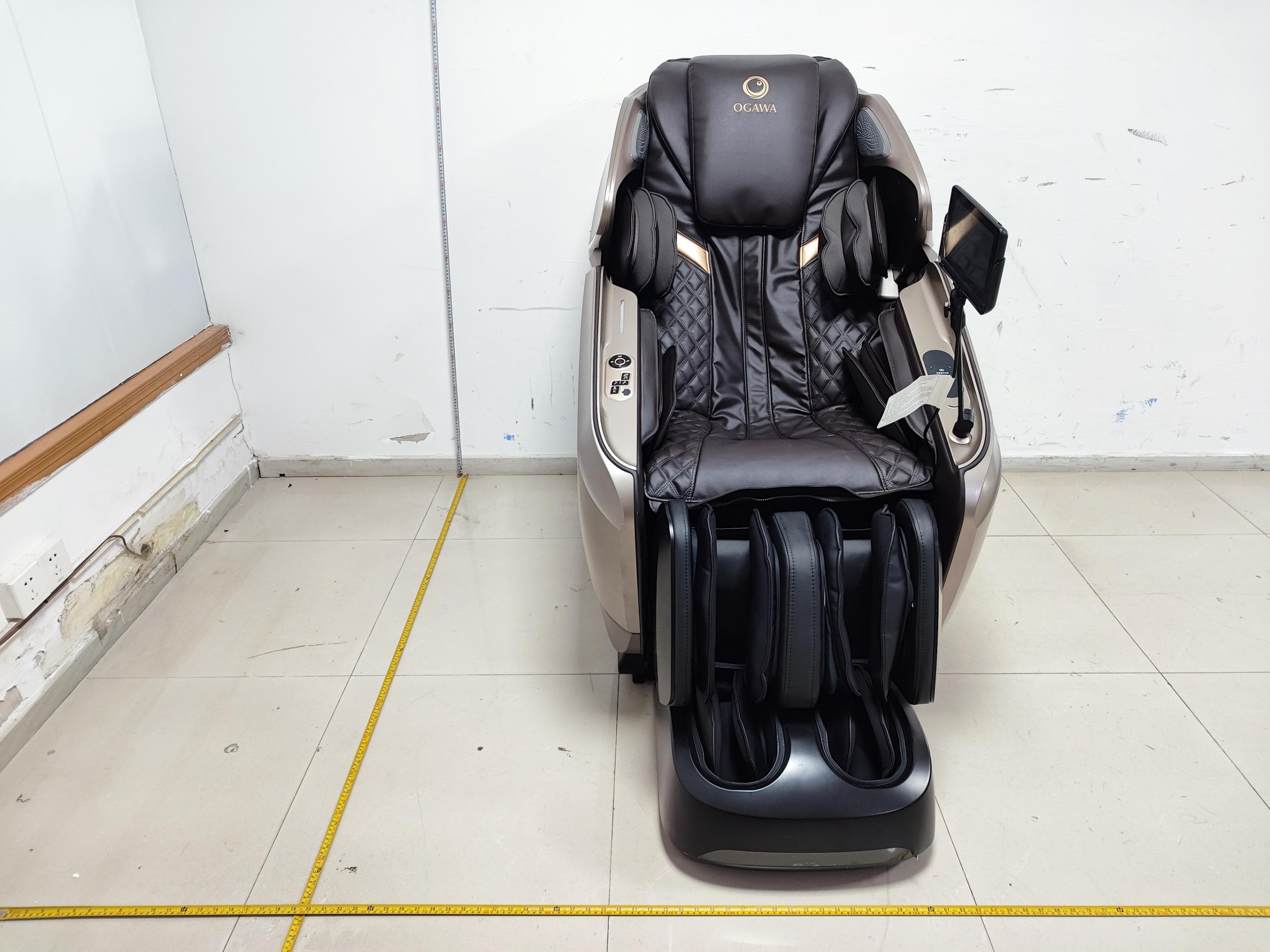 Massage Chair - FCC ID YMX-EC8610M - XIAMEN COMFORT SCIENCE & TECHNOLOGY GROUP CO., LTD