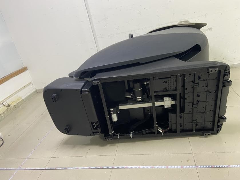 Massage Chair with Shoulder Massaging - FCC ID YMX-EI8701C - XIAMEN COMFORT SCIENCE & TECHNOLOGY GROUP CO., LTD