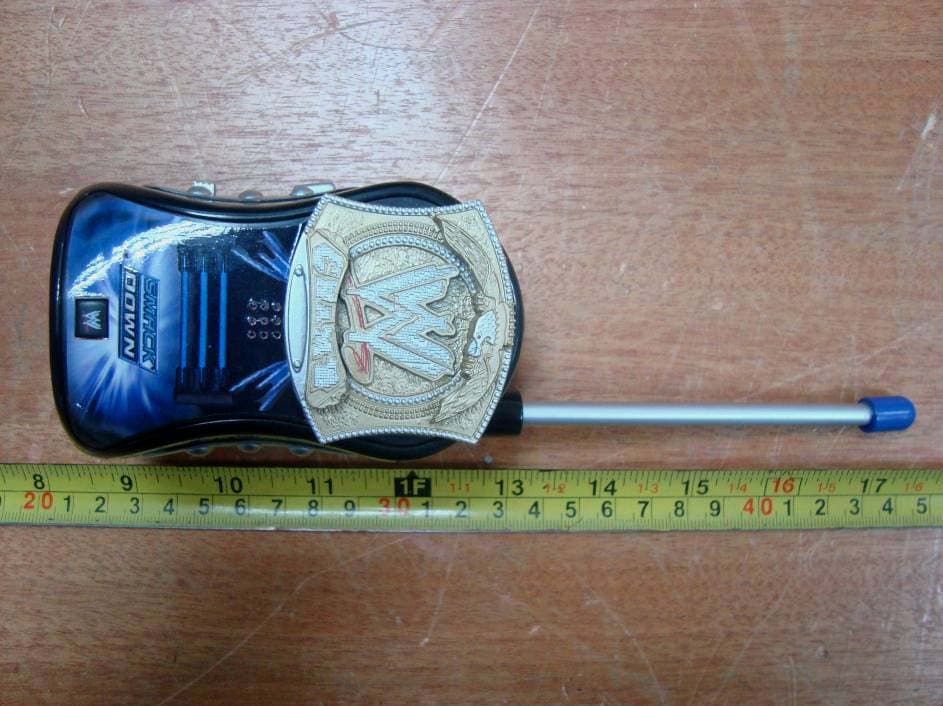 WWE Walkie Talkie - FCC ID YNIJAZWARES13510 - Jazwares, LLC (3)