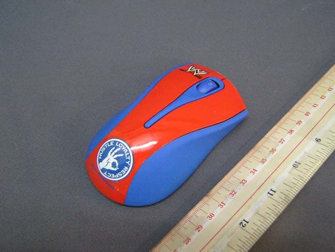 WWE electronics - Mouse - FCC ID YNIJAZWARES13595 - Jazwares, LLC (1)