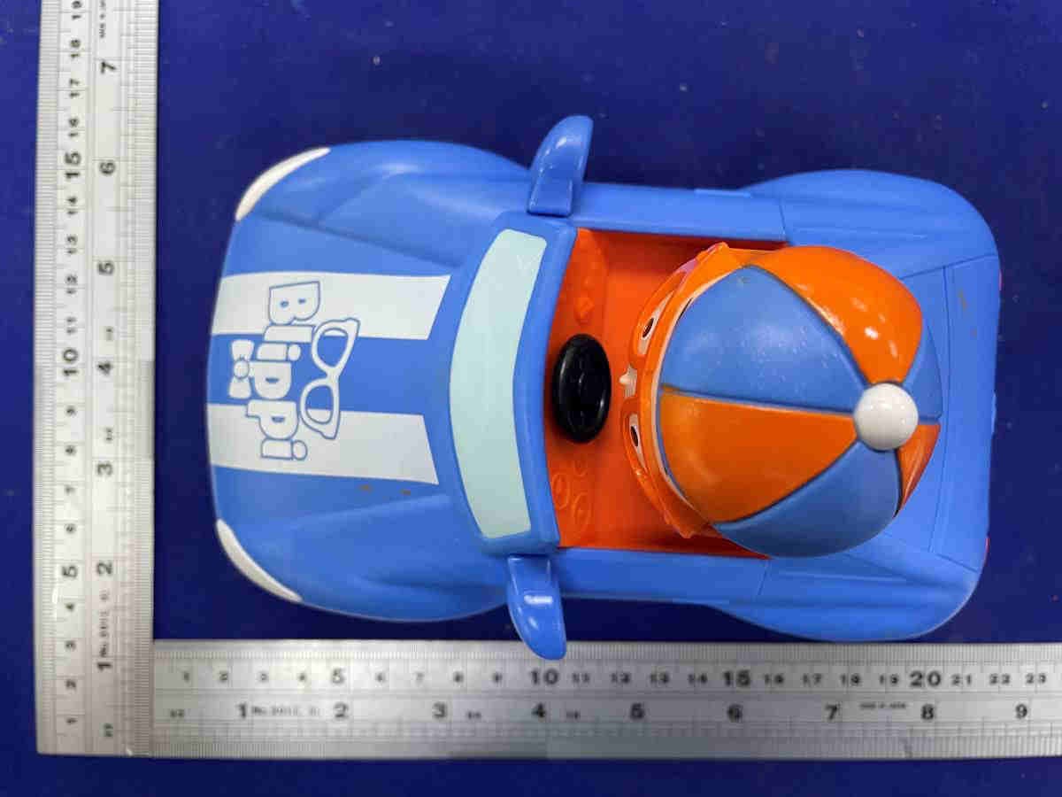 TBLP0139-BLP-Remote Control Vehicle (RC Racecar) - FCC ID YNIJAZWARES139 - Jazwares, LLC (4)