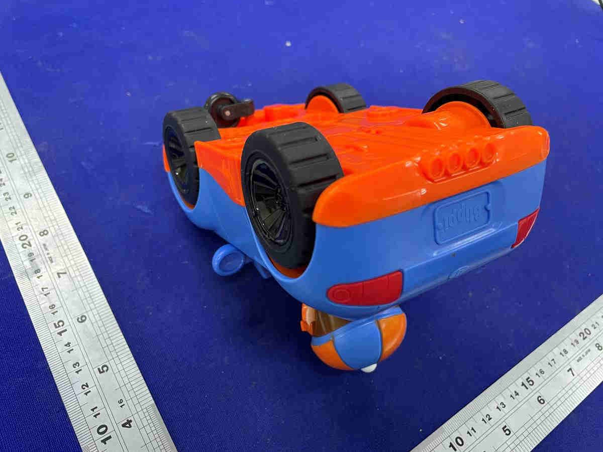 TBLP0139-BLP-Remote Control Vehicle (RC Racecar) - FCC ID YNIJAZWARES139 - Jazwares, LLC (3)