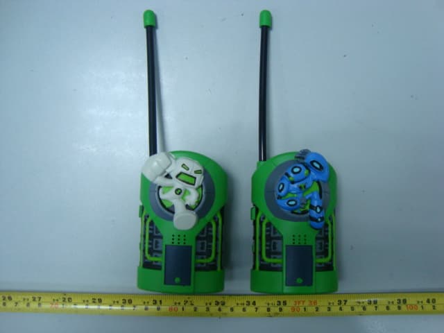 Ben 10 Walkie Talkie - FCC ID YNIJAZWARES36032 - Jazwares, LLC (3)