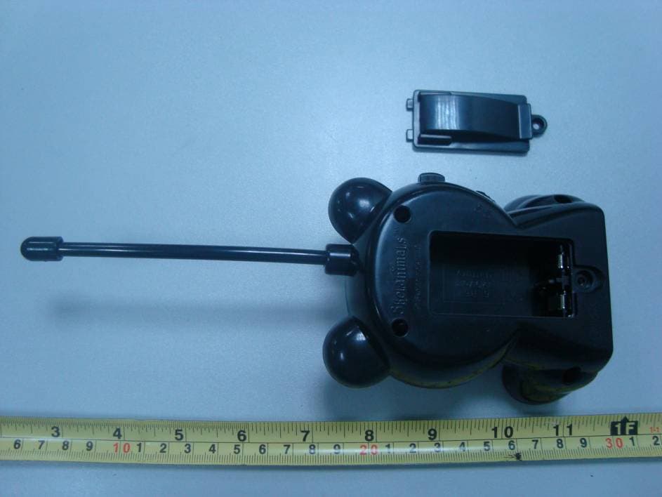 Skelanimals Walkie Talkie - FCC ID YNIJAZWARES38060 - Jazwares, LLC (3)