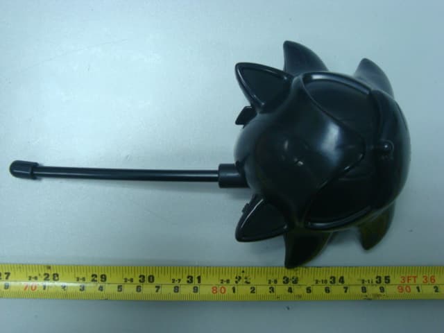 Sonic Walkie Talkie - FCC ID YNIJAZWARES65410 - Jazwares, LLC (4)