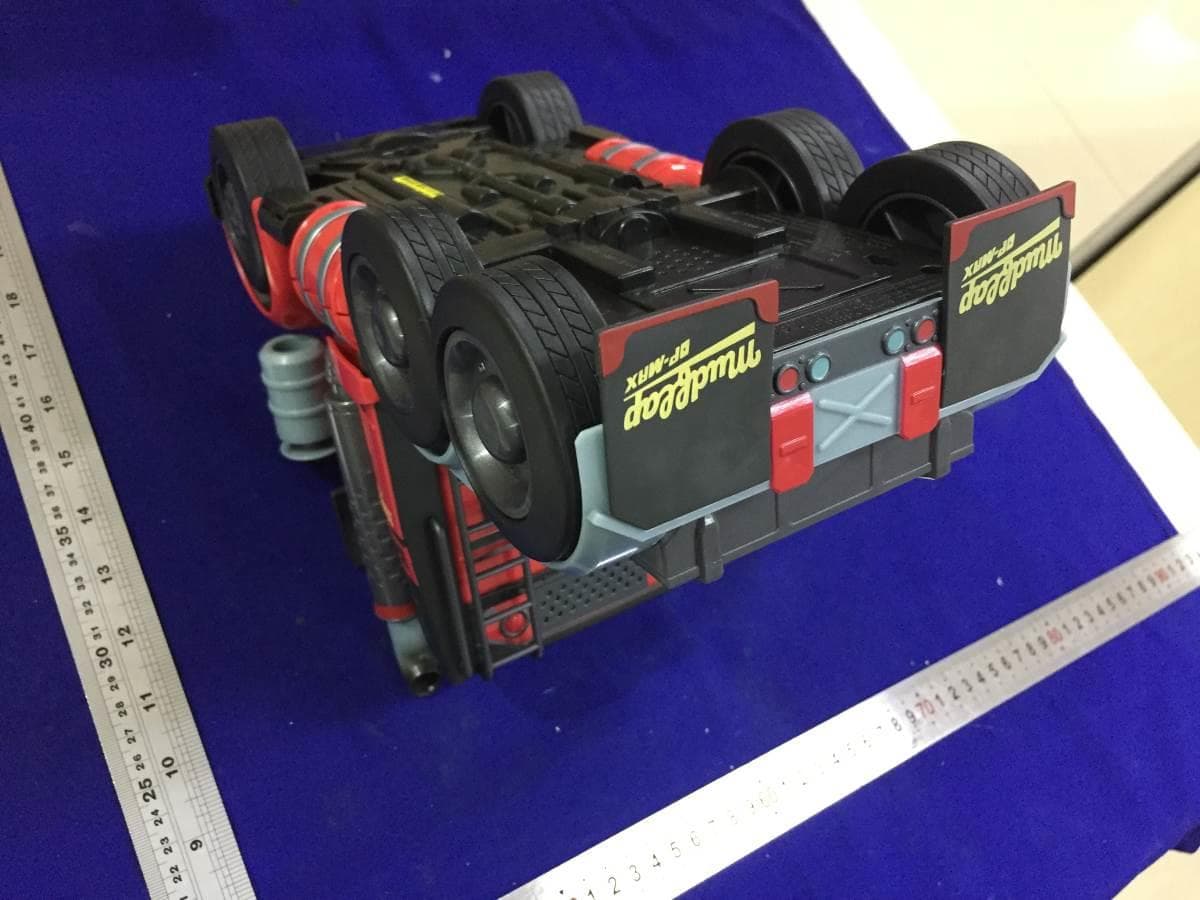 FNT0733 - FNT - Deluxe Feature Vehicle (RC Mudflap) - FCC ID YNIJAZWARES733 - Jazwares, LLC (4)