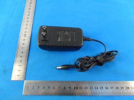 Alarm Dock Premium - FCC ID YNKPG533US - Disruptive Ltd.
