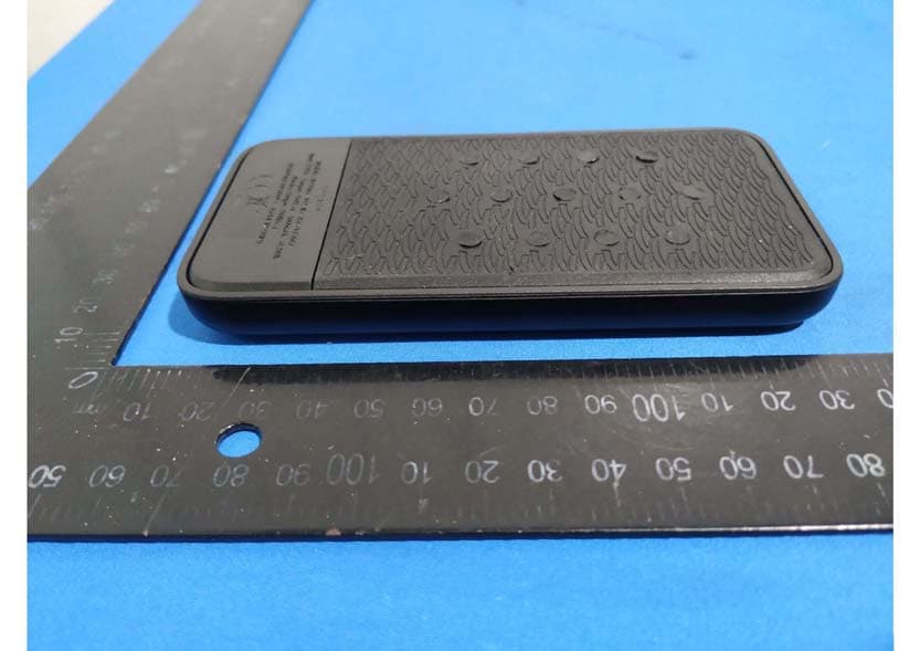 BUBBLE BANG WIRELESS Power Bank 5000 mAh - FCC ID YOAXP61067 - Xoopar Limited (3)