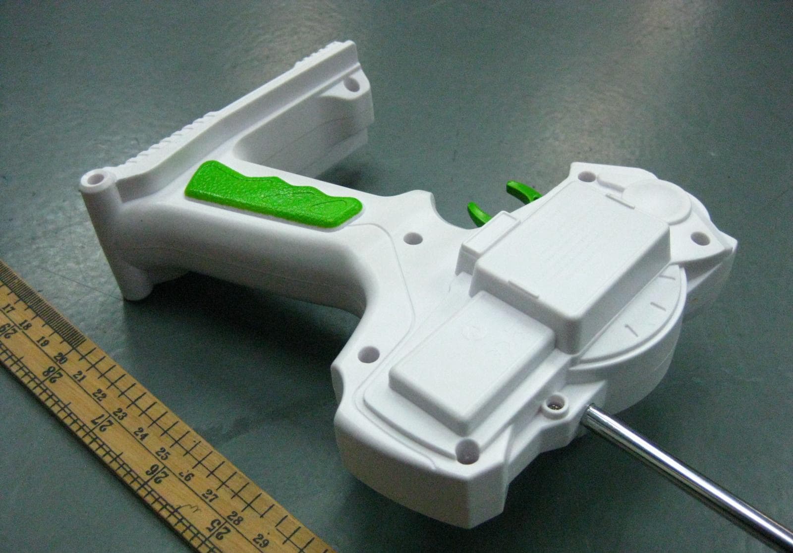 Radio Control Kart Yoshi - FCC ID YPS-GM98323919 - GOLDIE MARKETING PTY. LTD. (2)
