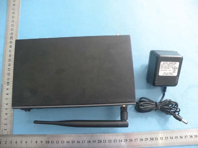 2.4GHz Wireless Transmitter - FCC ID YQESV-301GT - Supreme Audio. Inc (2)