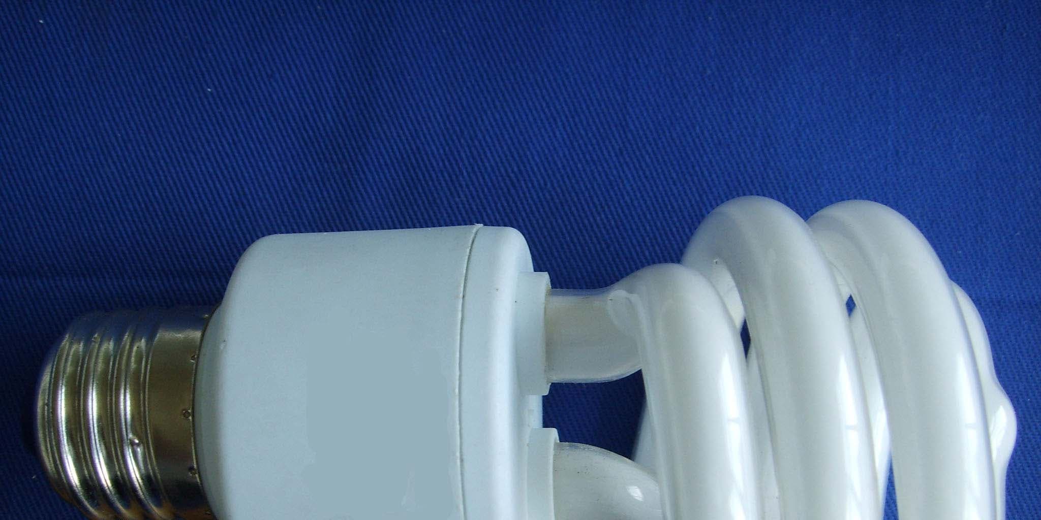 CFL - FCC ID YRPMIDUEMBASE - Golo Chang Company Limited