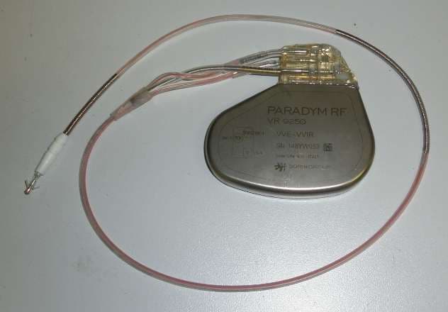 Implantable cardioverter defibrillator - FCC ID YSGVR9250 - SORIN CRM
