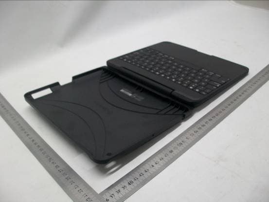 iPad Accessory with KB and BT Radio - FCC ID YUG-M3000065 - CLAMCASE, LLC (2)