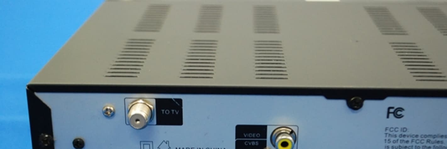 Digital Video Broadcasting - FCC ID YWRSTT4-HDR - Sandmartin(Zhong Shan) Electronic Co., Ltd. (3)