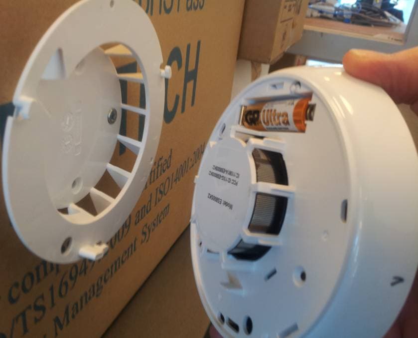 Smoke detector - FCC ID YXG-ES700SK2 - Essence Security International ltd.
