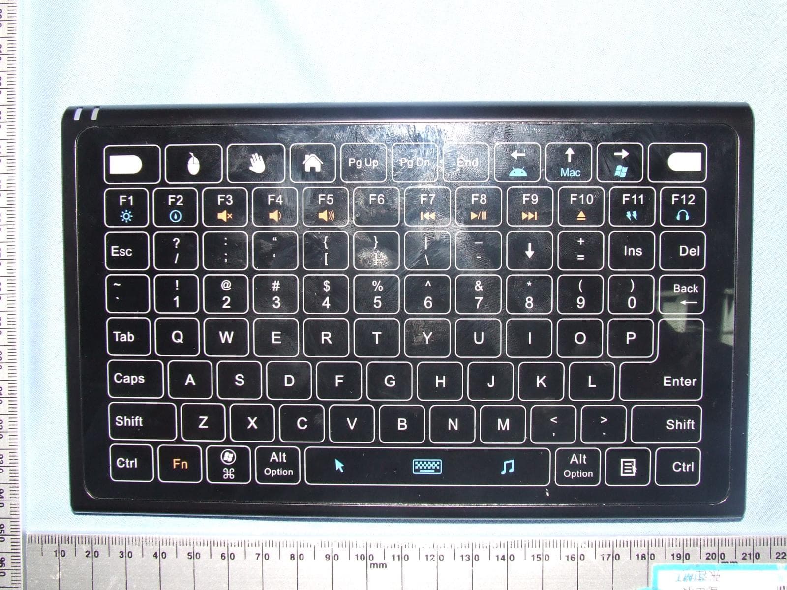 Magic Touchpad - FCC ID YY2-M100 - Hanson Technology Limited (2)