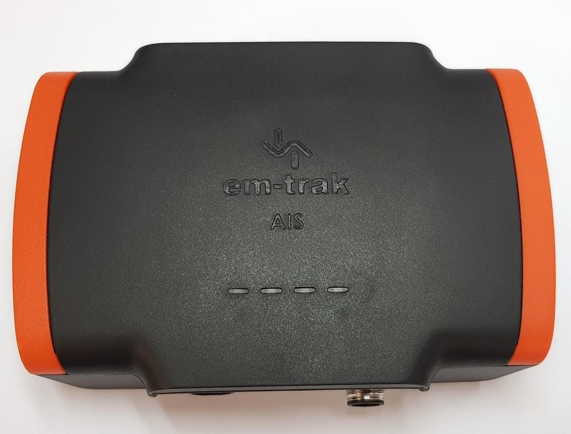 Class B SOTDMA AIS Transceiver - FCC ID YYG-4300010 - em-trak Marine Electronics Ltd