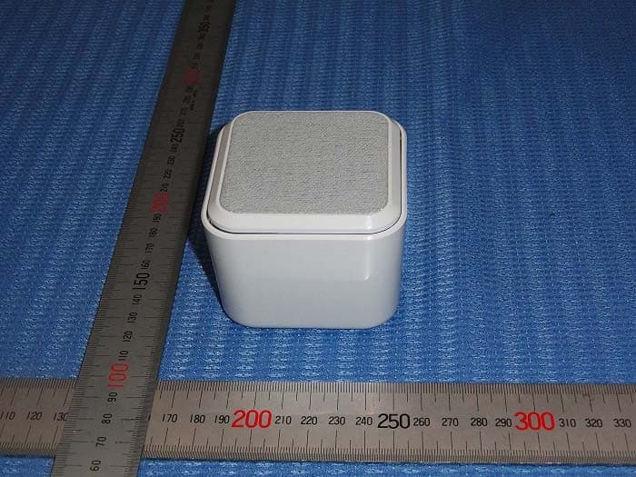 Wall outlet Dual Mode Speaker Phone - FCC ID Z2HBDSI13 - ADDON Technology