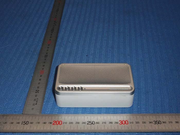 Portable speaker - FCC ID Z2HBV3320I - ADDON Technology (2)