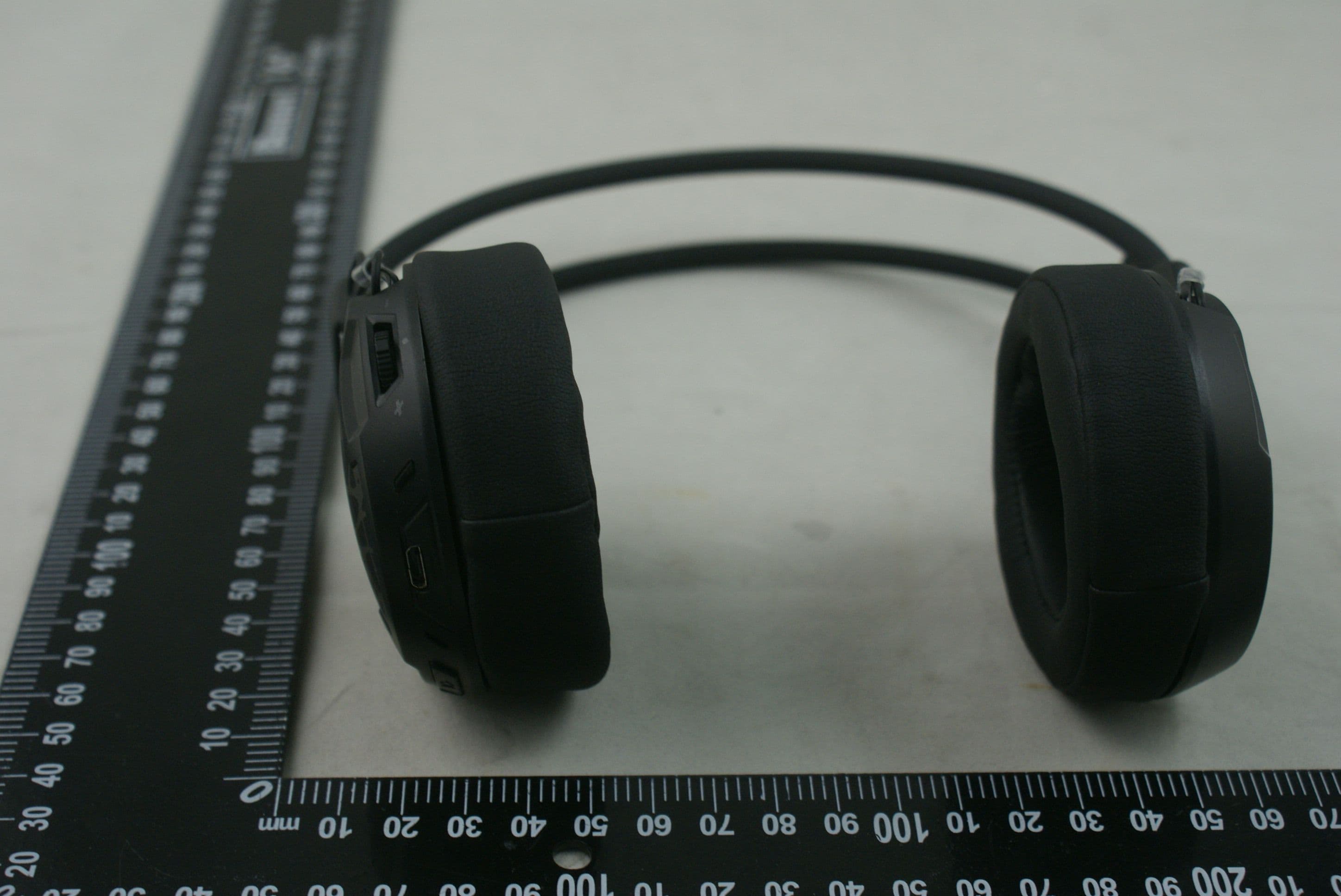 Dynamic Bluetooth 4.0 Headphones - FCC ID Z3AP604BT - ARCTIC (HK) Ltd. (5)