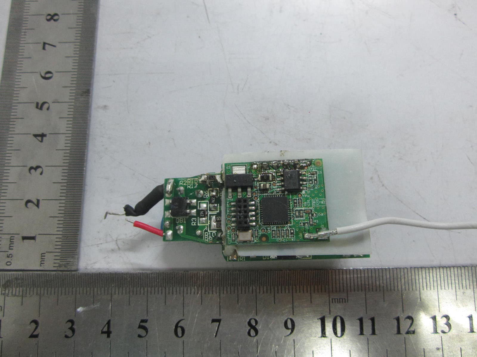 Self-Ballasted LED-lamps - FCC ID Z3M-GLA19147IAJNW - Greenwave Reality Inc.  d/b/a Greenwave Systems (3)