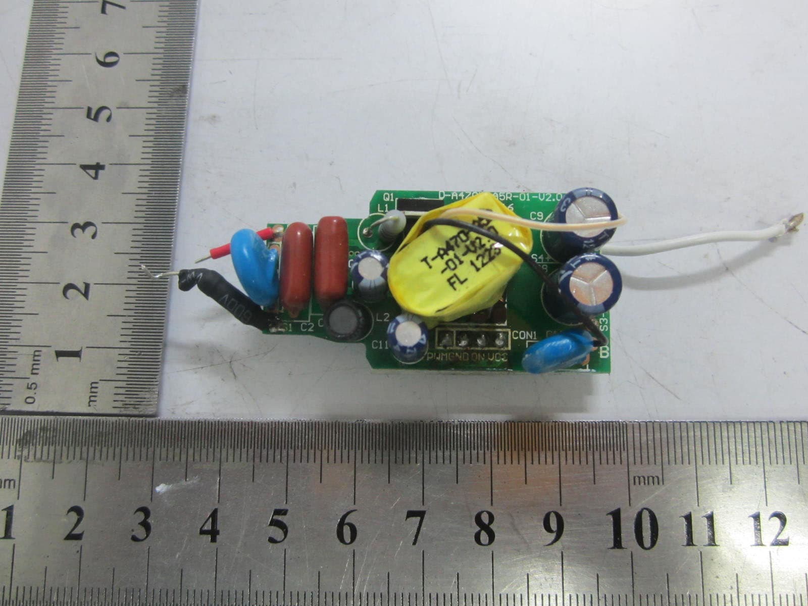 Self-Ballasted LED-lamps - FCC ID Z3M-GLA19147IAJNW - Greenwave Reality Inc.  d/b/a Greenwave Systems (2)