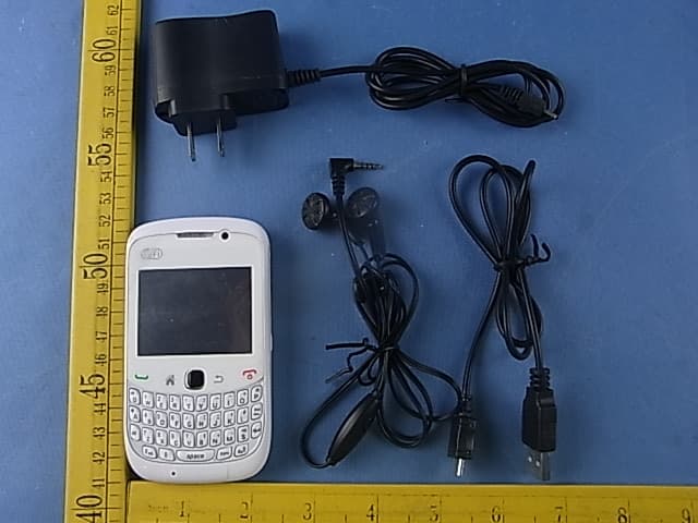 GSM Mobile Phone - FCC ID Z4W1371434385FCC - Donghui Great Techonology Co.Ltd. (2)