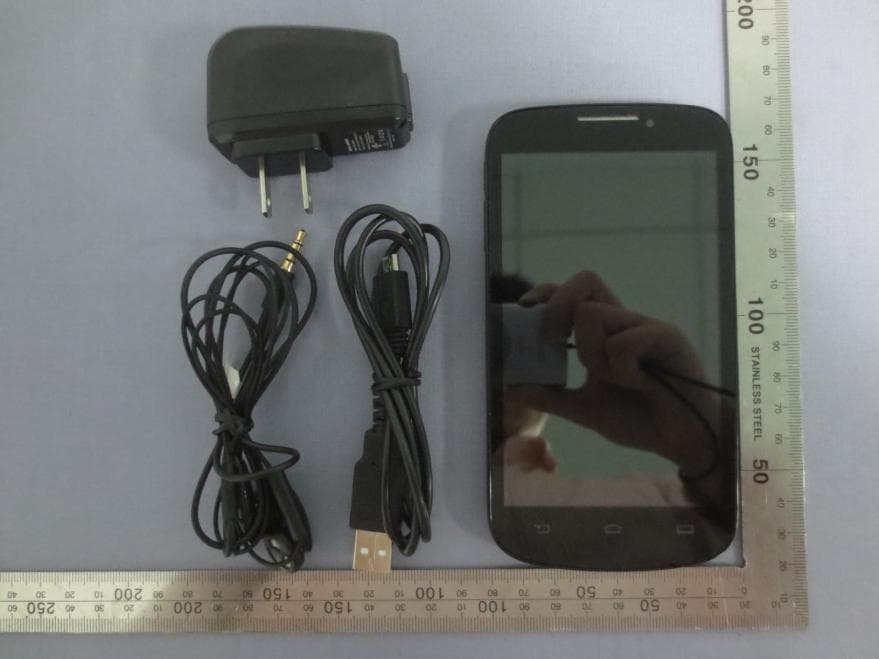 Smart phone - FCC ID Z5JREACH-Q882 - REACH Tech (Xiamen) Co., Ltd.