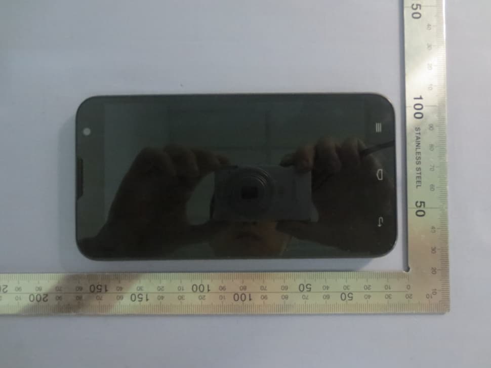 Smart phone - FCC ID Z5JREACH-Q887R - REACH Tech (Xiamen) Co., Ltd. (4)