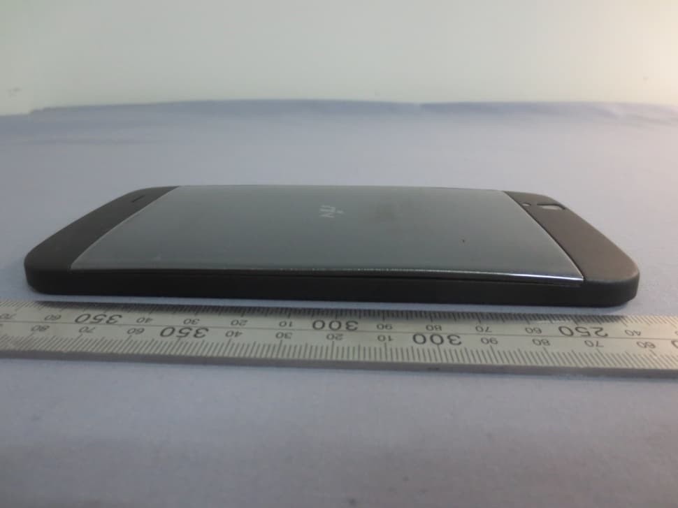Smart phone - FCC ID Z5JREACH-Q887R - REACH Tech (Xiamen) Co., Ltd. (5)
