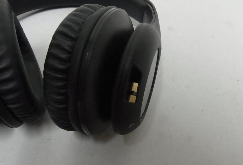 2.4GHz Digital Wireless Stereo Headphones - FCC ID Z5YNS-WHP314H - Compupal Group Corporation (2)
