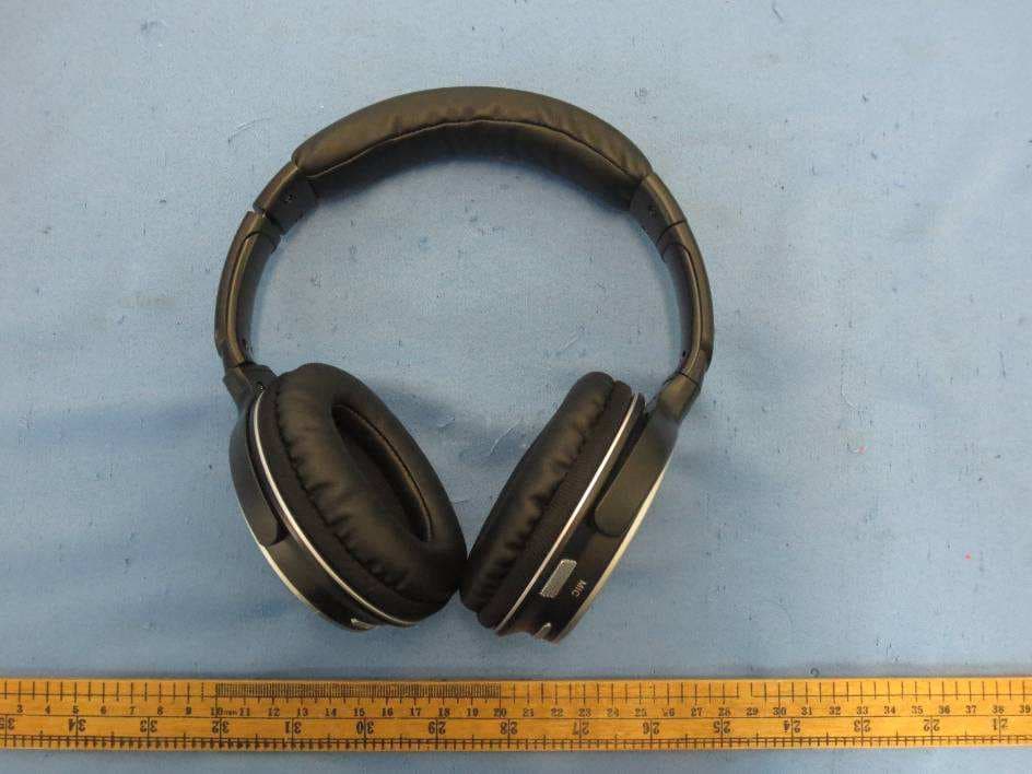 Bluetooth headset - FCC ID Z63-BT304BT307 - SHENZHEN AONI ELECTRONIC CO., LTD. (5)