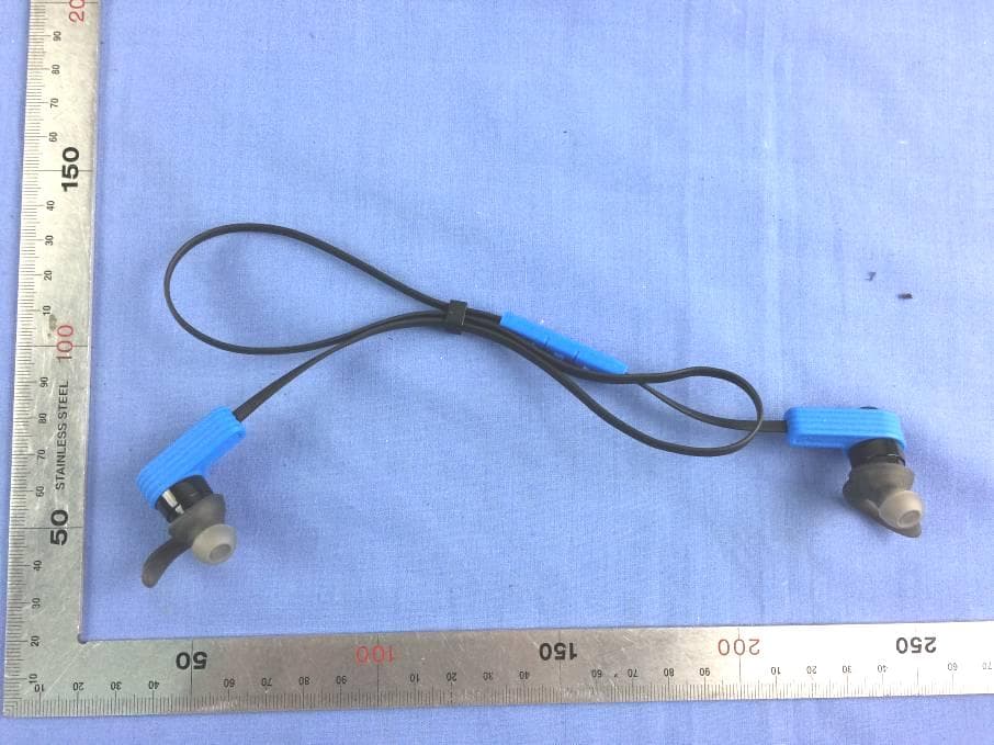 Bluetooth Earbuds - FCC ID Z63-BTEARBUDS - SHENZHEN AONI ELECTRONIC CO., LTD.