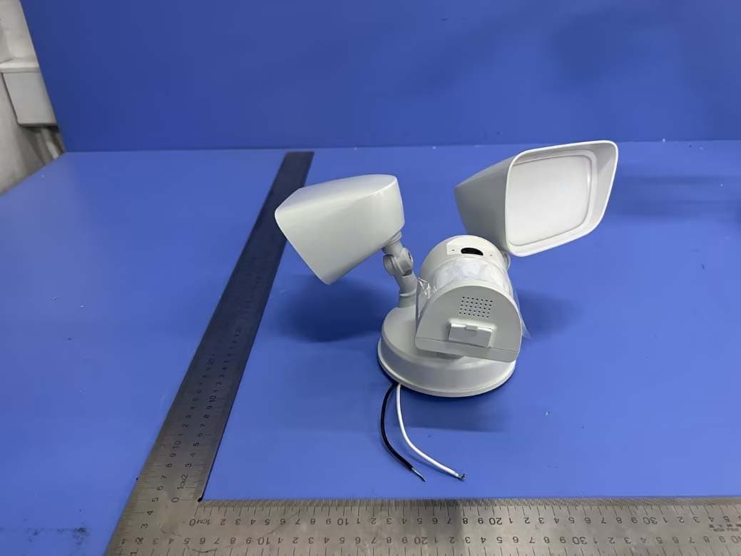 Smart Floodlight Camera - FCC ID Z63-E97 - SHENZHEN AONI ELECTRONIC CO., LTD. (2)