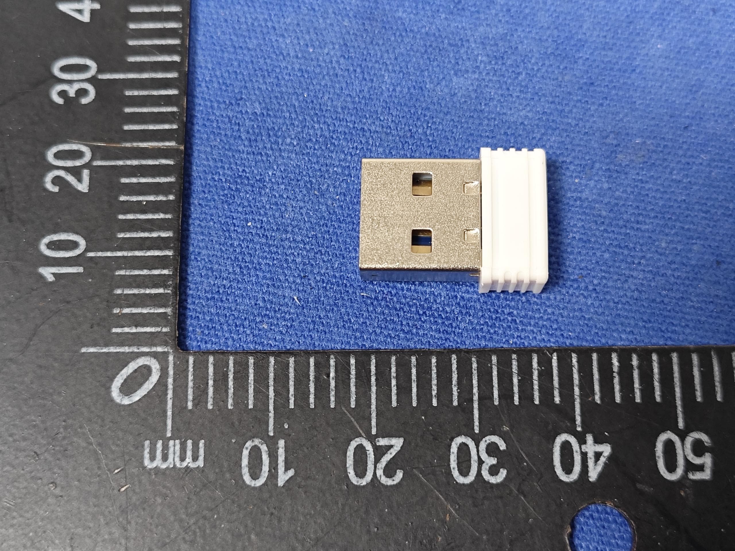 WIRELESS MECHANICAL KEYBOARD-USB RECEIVER - FCC ID Z63-O6K98PROUSB - SHENZHEN AONI ELECTRONIC CO., LTD. (2)