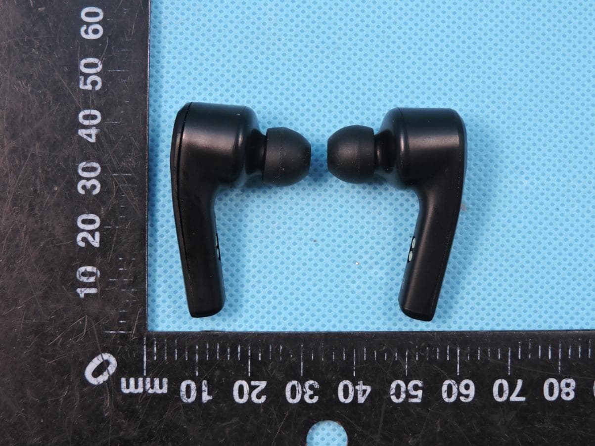True wireless earbuds - FCC ID Z63-U0B219R - SHENZHEN AONI ELECTRONIC CO., LTD.