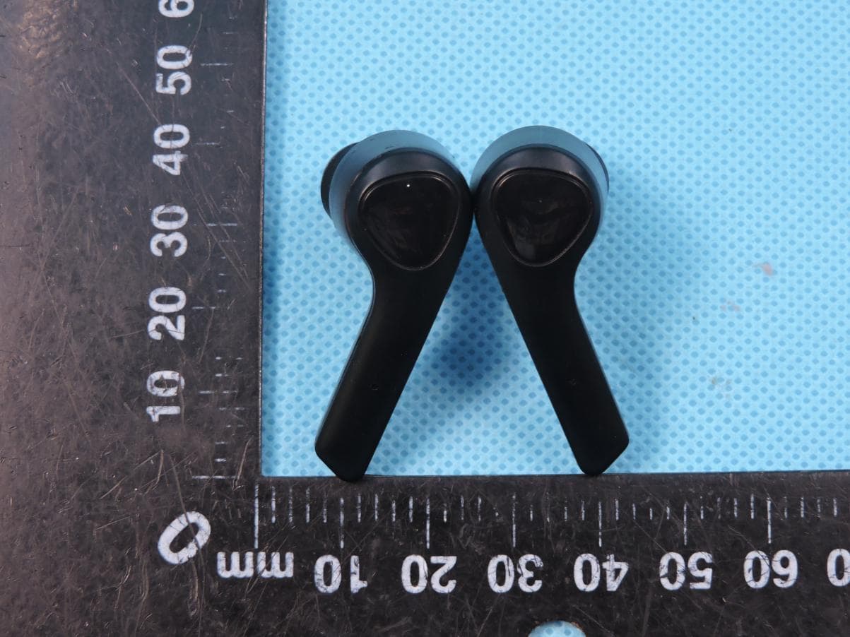True wireless earbuds - FCC ID Z63-U0B219R - SHENZHEN AONI ELECTRONIC CO., LTD. (5)