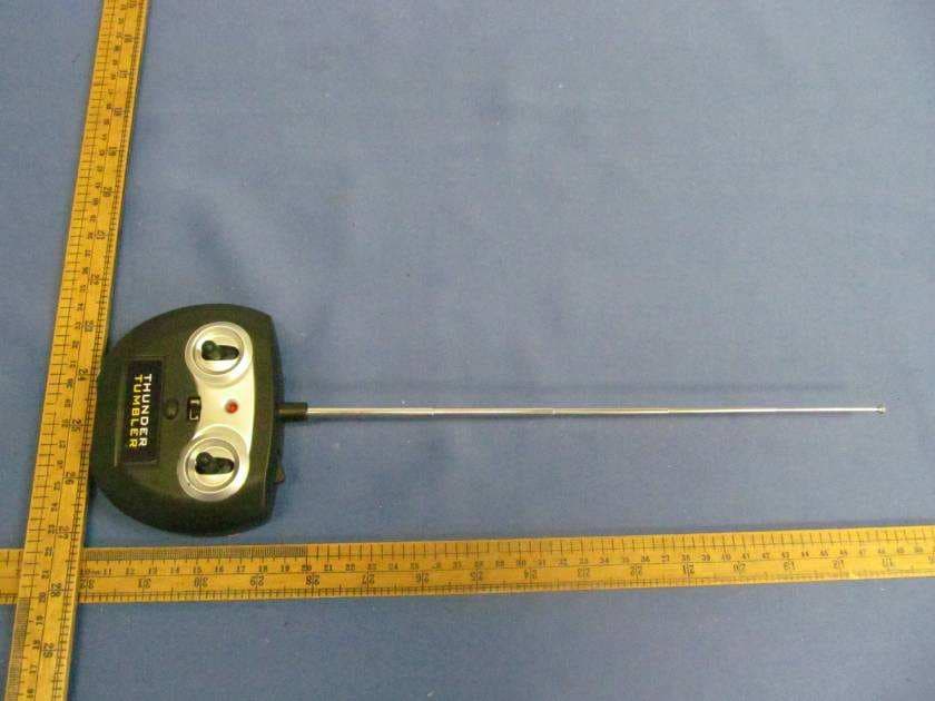 Toy RC Monster Spinning Car - FCC ID Z6QFL09549 - GUANGDONG FEILUN TECHNOLOGY INDUSTRIAL CO., LTD. (3)