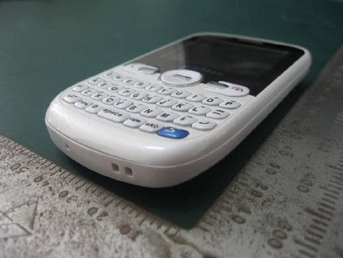 GSM Mobile Phone - FCC ID Z6RSMFB100 - Social Mobile Telecommunications (3)